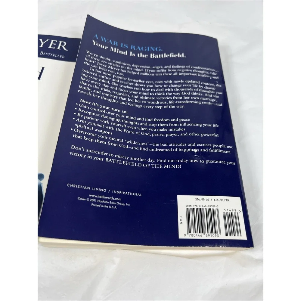 Battlefield of the Mind: Winning the Battle by Joyce Meyer Paperback & Study Gui